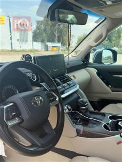 تويوتا لاندكروزر